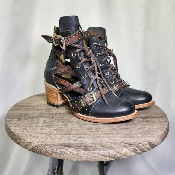 Freebird Cheyenne Multi Strap Lace-Up Leather Bootie Sandals Sz 9 Festival - Picture 1 of 11